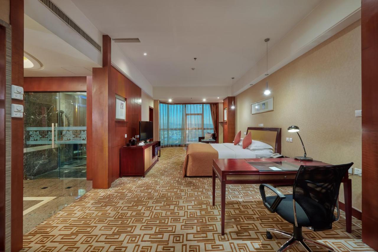 Empark Grand Hotel Kunming Exterior foto