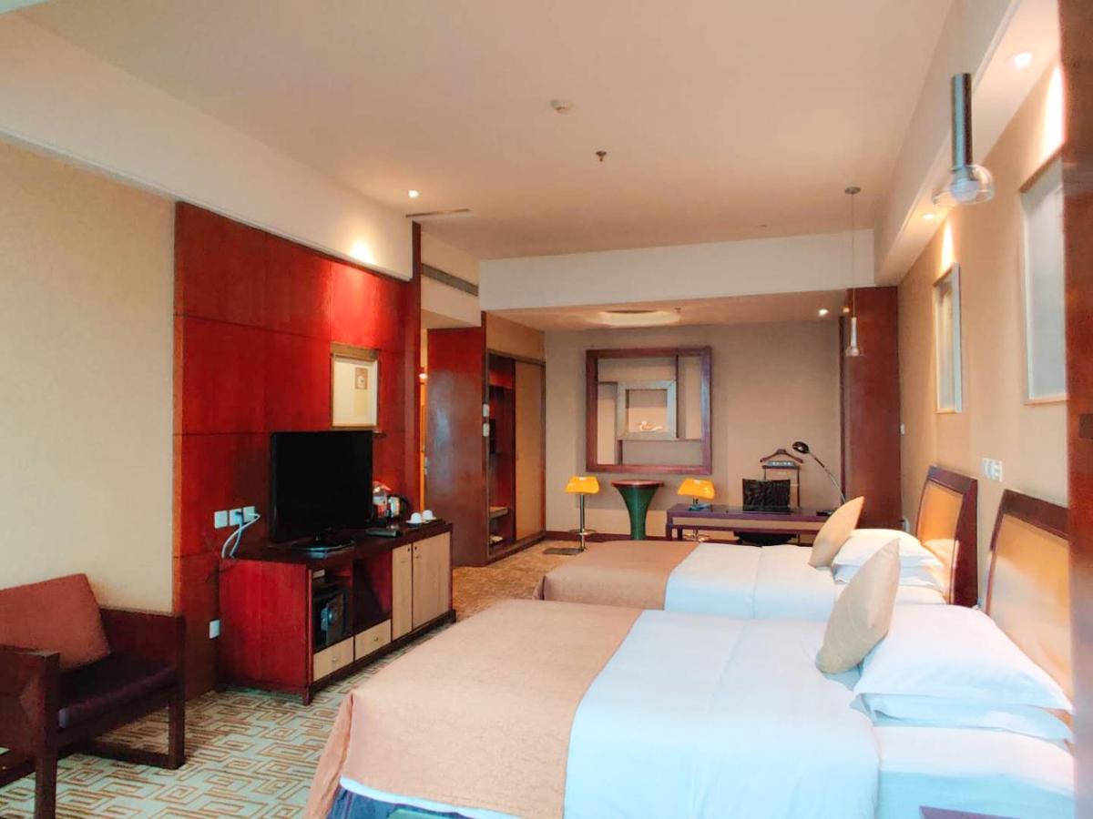 Empark Grand Hotel Kunming Exterior foto