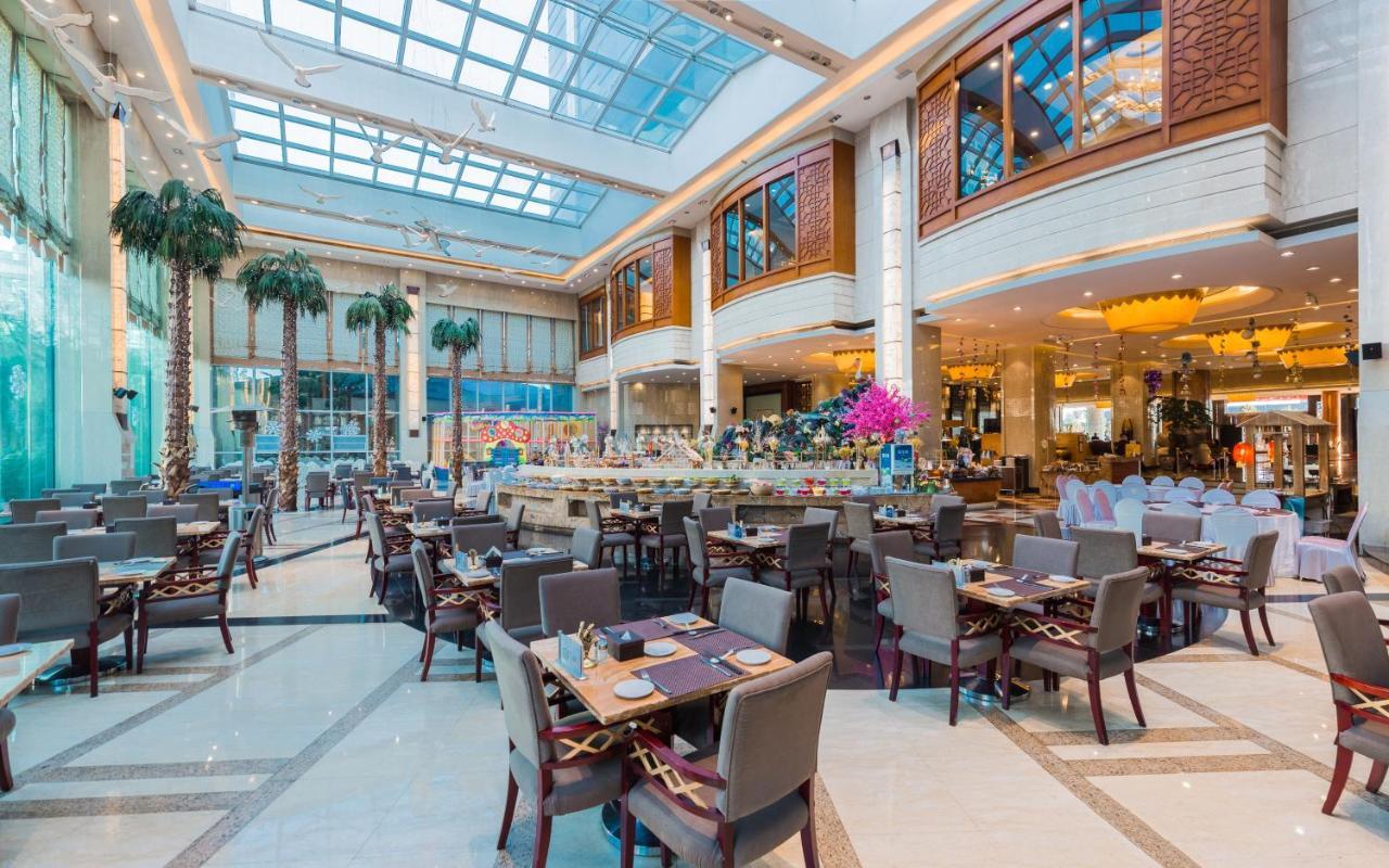 Empark Grand Hotel Kunming Exterior foto