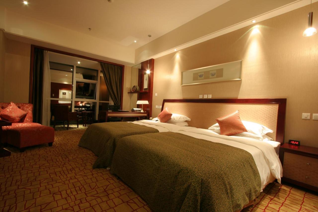 Empark Grand Hotel Kunming Exterior foto